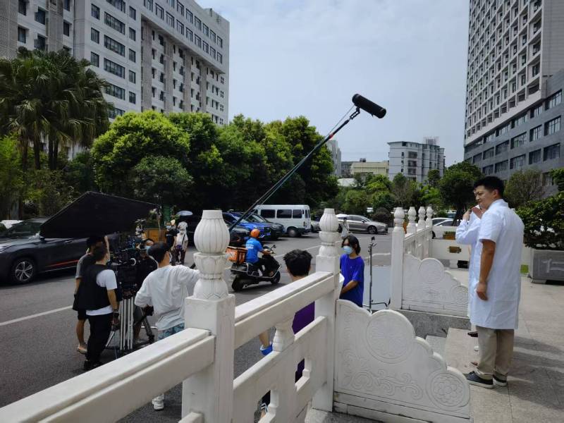 江都区广告片拍摄公司低成本实现高规格制作的诀窍